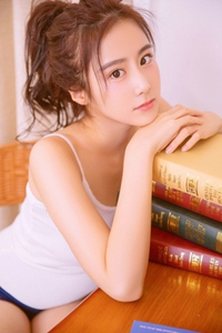 老頭吃奶添女人蔭蒂：晚年奶爸情，揭秘獨(dú)特養(yǎng)老秘密-2